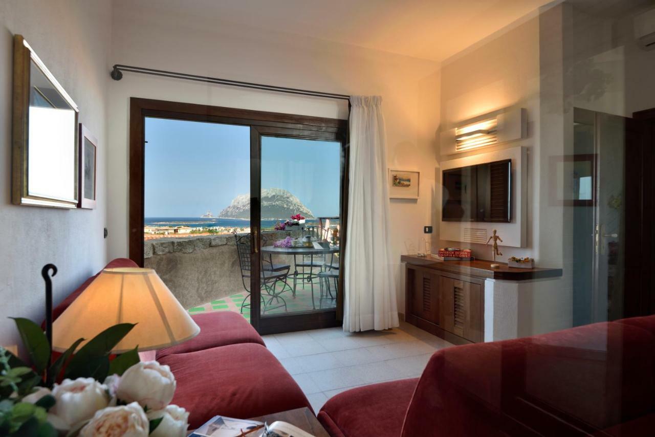 Residence L'Ea Di Lavru - Appartamenti Mono-Bilo-Trilocali Loiri Porto San Paolo Exterior foto