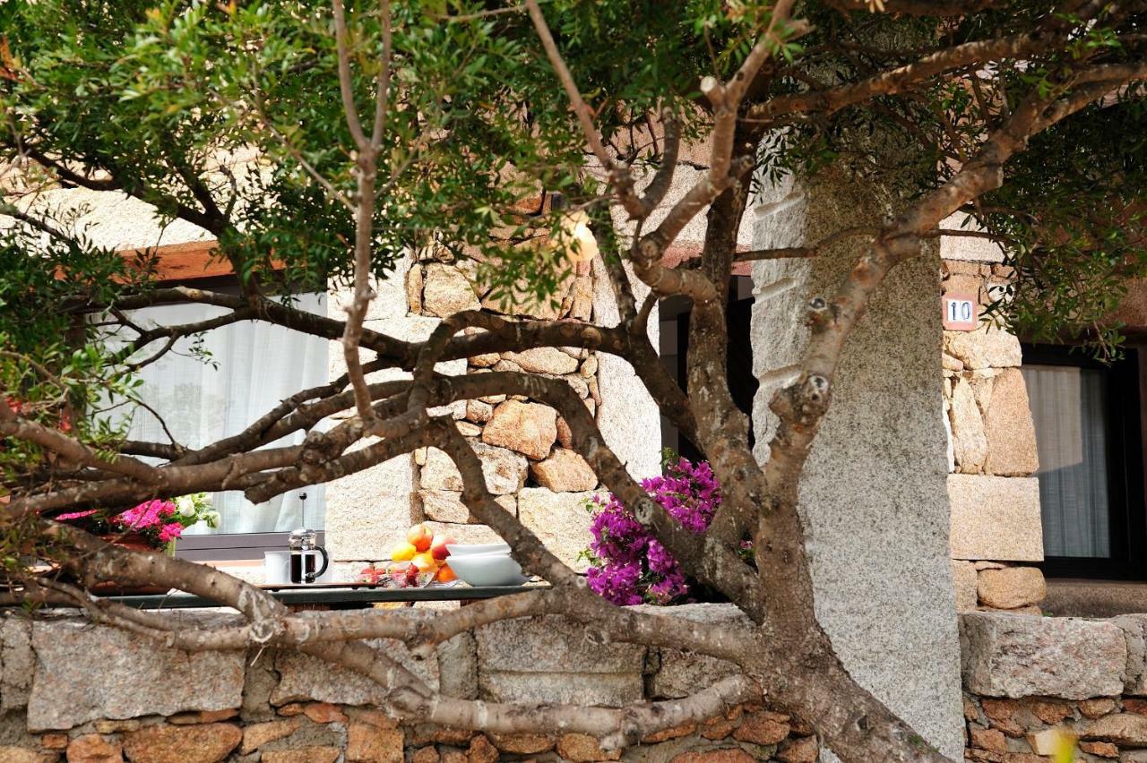 Residence L'Ea Di Lavru - Appartamenti Mono-Bilo-Trilocali Loiri Porto San Paolo Exterior foto