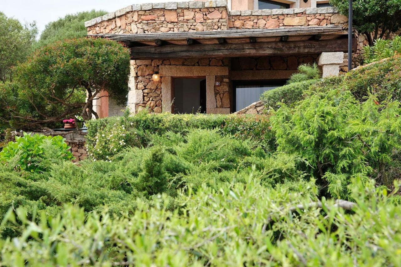 Residence L'Ea Di Lavru - Appartamenti Mono-Bilo-Trilocali Loiri Porto San Paolo Exterior foto